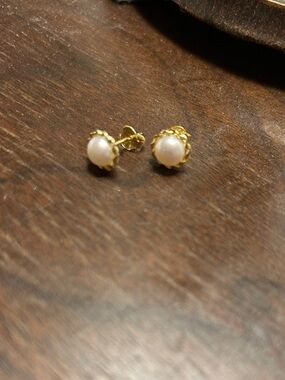 Gold-plated Freshwater Pearl Stud Earrings